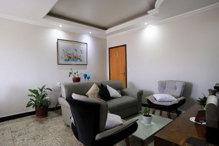 Sala de apartamento à venda com 3 quartos, 80m² em Ana Lúcia, Belo Horizonte