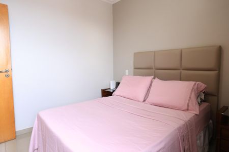Quarto de apartamento à venda com 3 quartos, 80m² em Ana Lúcia, Belo Horizonte