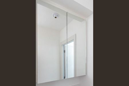 Apartamento para alugar com 45m², 2 quartos e sem vaga Apartamento para alugar com 45m², 2 quartos e sem vagaBanheiro