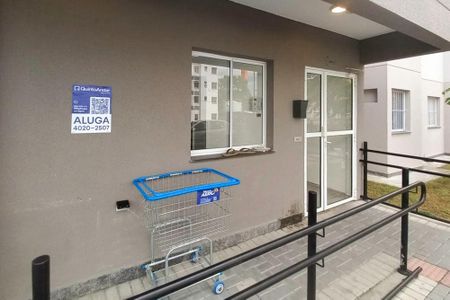 Apartamento para alugar com 45m², 2 quartos e sem vaga Apartamento para alugar com 45m², 2 quartos e sem vagaÁrea comum - Entrada do bloco