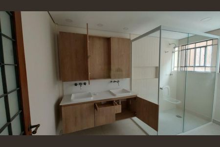 Casa à venda com 3 quartos, 260m² em Jardim Paulistano, São Paulo