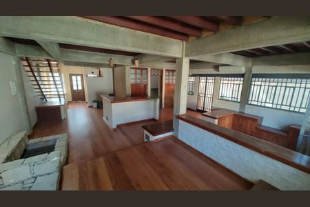 Casa à venda com 3 quartos, 260m² em Jardim Paulistano, São Paulo