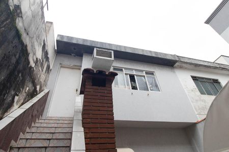 Casa para alugar com 169m², 3 quartos e 2 vagas Casa para alugar com 169m², 3 quartos e 2 vagasCasa fundos