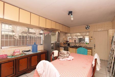 Casa para alugar com 169m², 3 quartos e 2 vagas Casa para alugar com 169m², 3 quartos e 2 vagasCozinha