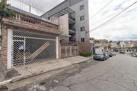 Casa para alugar com 169m², 3 quartos e 2 vagas Casa para alugar com 169m², 3 quartos e 2 vagasFachada