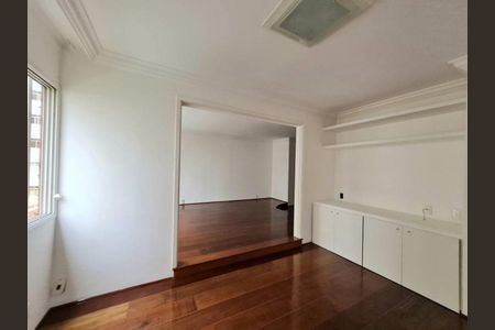 Apartamento à venda com 136m², 4 quartos e 1 vagaFoto 03