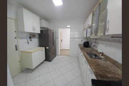 Apartamento para alugar com 143m², 3 quartos e 1 vaga Apartamento para alugar com 143m², 3 quartos e 1 vagaCozinha