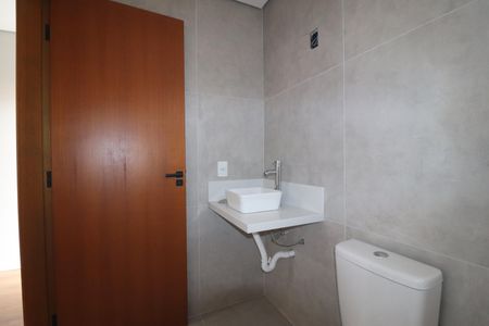 Casa à venda com 156m², 3 quartos e 2 vagasBanheiro Quarto 1 suíte