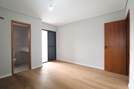 Casa à venda com 156m², 3 quartos e 2 vagasQuarto 2 suíte