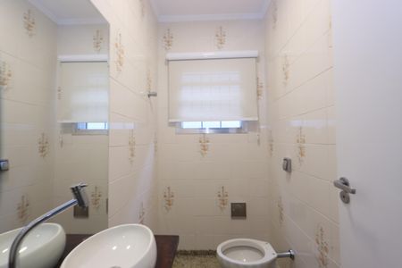 Casa à venda com 163m², 2 quartos e 2 vagasLavabo