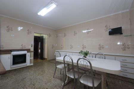 Casa à venda com 163m², 2 quartos e 2 vagasCozinha