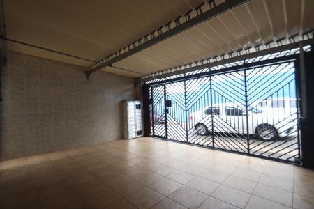 Casa à venda com 163m², 2 quartos e 2 vagasGaragem