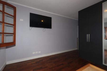 Casa à venda com 163m², 2 quartos e 2 vagasSuíte