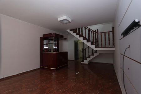 Casa à venda com 163m², 2 quartos e 2 vagasSala