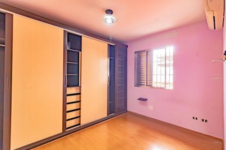 Casa para alugar com 151m², 3 quartos e 2 vagas