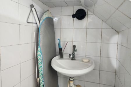 Casa de condomínio à venda com 120m², 3 quartos e 2 vagas Casa de condomínio à venda com 120m², 3 quartos e 2 vagasBanheiro da Suíte