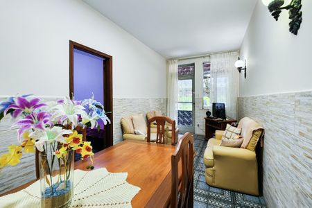 Casa de condomínio à venda com 120m², 3 quartos e 2 vagas Casa de condomínio à venda com 120m², 3 quartos e 2 vagasSala