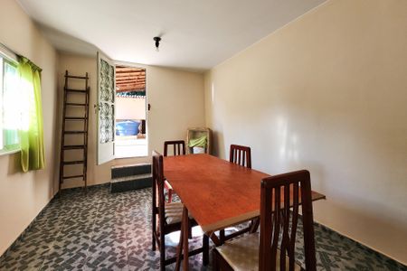 Casa de condomínio à venda com 120m², 3 quartos e 2 vagas Casa de condomínio à venda com 120m², 3 quartos e 2 vagasEdícula