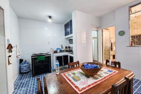 Casa de condomínio à venda com 120m², 3 quartos e 2 vagas Casa de condomínio à venda com 120m², 3 quartos e 2 vagasCozinha