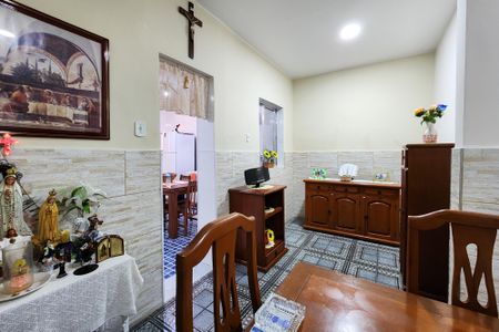 Casa de condomínio à venda com 120m², 3 quartos e 2 vagas Casa de condomínio à venda com 120m², 3 quartos e 2 vagasSala