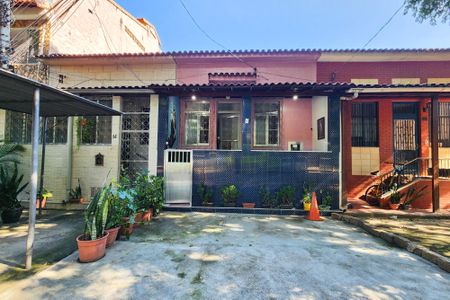 Casa de condomínio à venda com 120m², 3 quartos e 2 vagas Casa de condomínio à venda com 120m², 3 quartos e 2 vagasGaragem