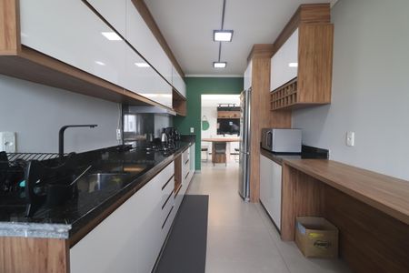 Apartamento à venda com 97m², 2 quartos e 2 vagasCozinha e Área de Serviço