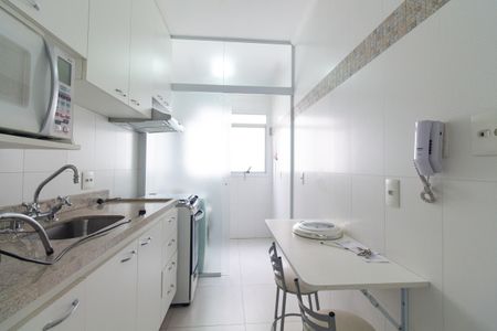 Apartamento à venda com 56m², 2 quartos e 2 vagasCozinha 