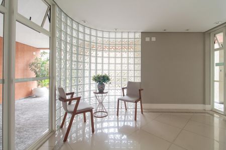 Apartamento à venda com 56m², 2 quartos e 2 vagasHall de entrada