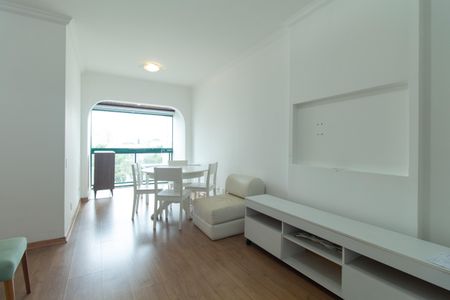 Apartamento à venda com 56m², 2 quartos e 2 vagasSala