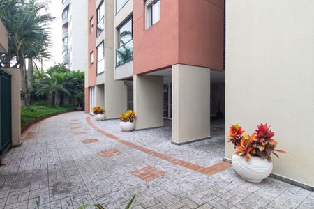 Apartamento à venda com 56m², 2 quartos e 2 vagasEntrada