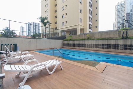 Apartamento à venda com 56m², 2 quartos e 2 vagasÁrea comum - Piscina