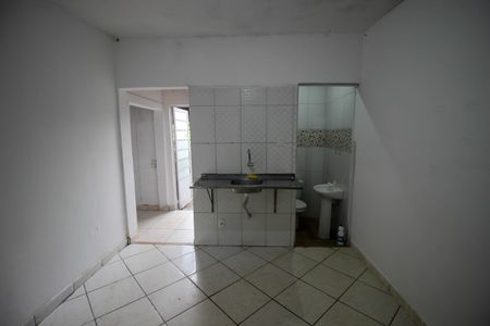 Casa para alugar com 1 quarto, 29m² em Jardim California, Sorocaba