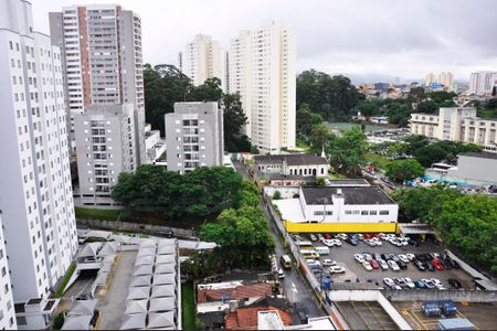 Apartamento para alugar com 53m², 2 quartos e 1 vaga Apartamento para alugar com 53m², 2 quartos e 1 vagaDetalhe - Vista da Área de Serviço