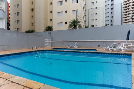 Apartamento à venda com 65m², 2 quartos e 1 vagaÁrea comum - Piscina