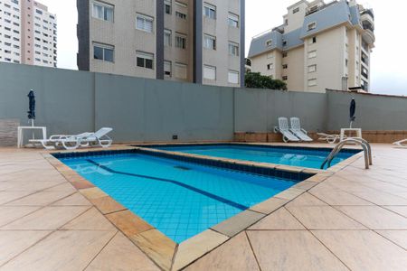 Apartamento à venda com 65m², 2 quartos e 1 vagaÁrea comum - Piscina