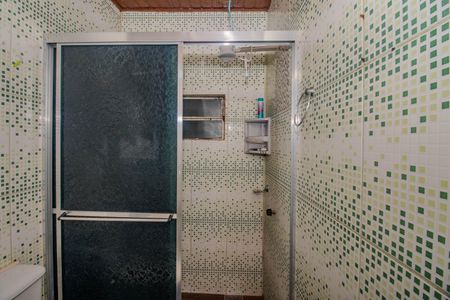 Banheiro de casa de condomínio para alugar com 1 quarto, 40m² em Sarandi, Porto Alegre