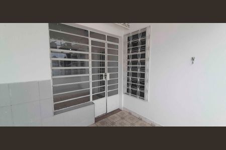 Casa à venda com 350m², 7 quartos e 3 vagas Casa à venda com 350m², 7 quartos e 3 vagasCasa 2 - Entrada