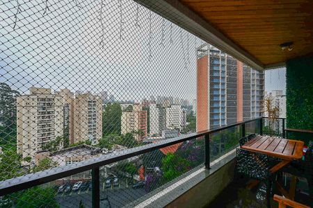 Varanda de apartamento à venda com 4 quartos, 190m² em Vila Andrade, São Paulo