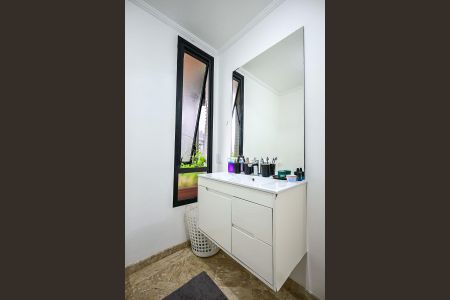 Apartamento à venda com 190m², 4 quartos e 3 vagasBanheiro