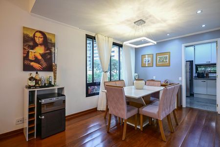 Apartamento à venda com 190m², 4 quartos e 3 vagasSala de Jantar