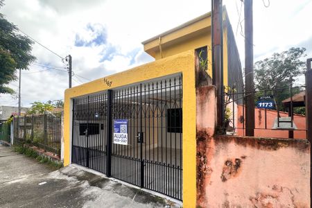 Casa para alugar com 196m², 4 quartos e 2 vagasFachada