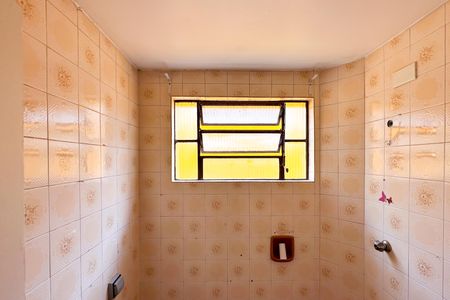 Casa para alugar com 196m², 4 quartos e 2 vagasBanheiro Social