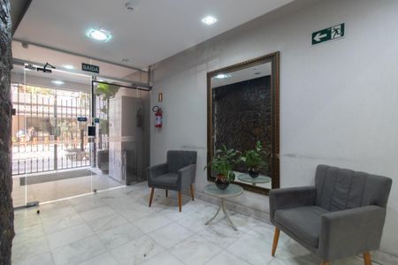 Apartamento à venda com 158m², 3 quartos e 1 vaga Apartamento à venda com 158m², 3 quartos e 1 vagaHall social