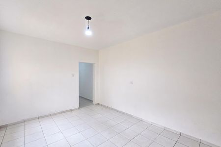 Casa para alugar com 96m², 2 quartos e sem vaga Casa para alugar com 96m², 2 quartos e sem vagaSala