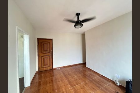Sala de apartamento para alugar com 3 quartos, 70m² em Todos Os Santos, Rio de Janeiro