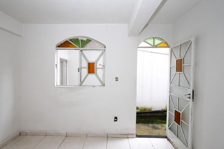 Sala de casa para alugar com 2 quartos, 80m² em Dom Bosco, Belo Horizonte