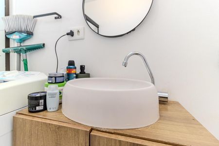 Banheiro de apartamento para alugar com 1 quarto, 33m² em Vila Buarque, São Paulo