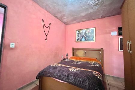 Casa à venda com 137m², 5 quartos e 1 vagaQuarto 1