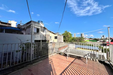 Casa à venda com 137m², 5 quartos e 1 vagaÁrea externa