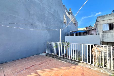 Casa à venda com 137m², 5 quartos e 1 vagaÁrea externa